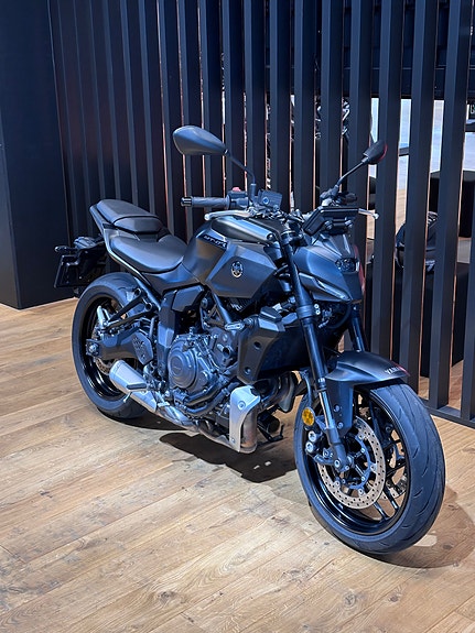 Yamaha MT-07 "Senket" 4 of 8