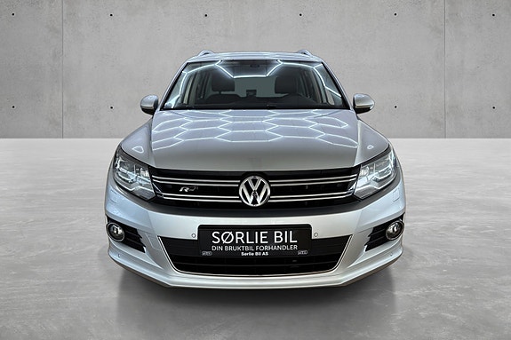 Volkswagen Tiguan 4 of 5