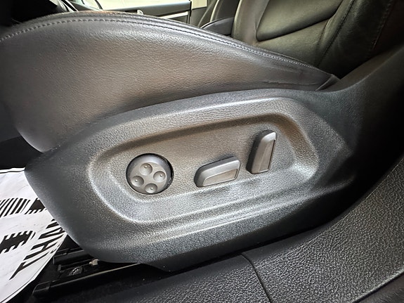 Volkswagen Tiguan 15 of 30