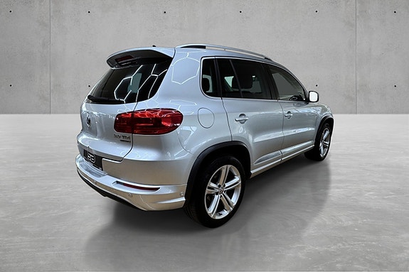 Volkswagen Tiguan 6 of 30
