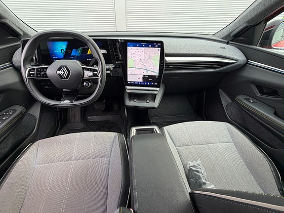 Renault Scenic E-Tech 23 of 29