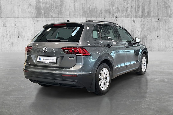 Volkswagen Tiguan 5 of 5