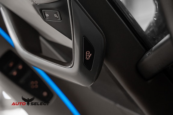 BMW i8 21 of 30