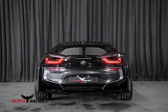 BMW i8 11 of 30