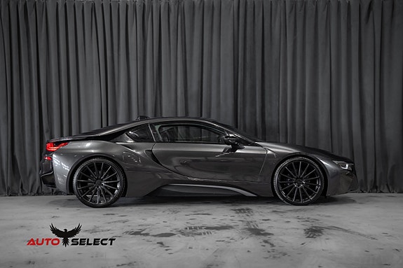 BMW i8 14 of 30