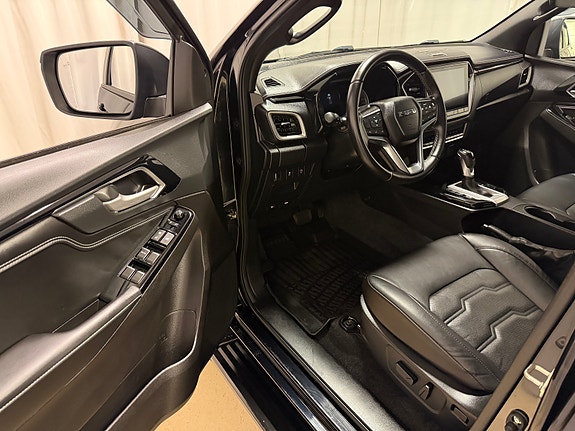 Isuzu D-max 11 of 25
