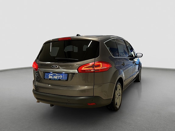 Ford S-MAX 4 of 5