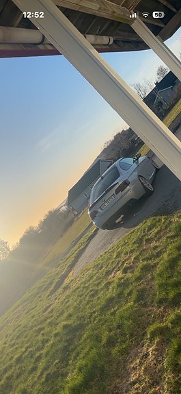 BMW 325d 4 of 5