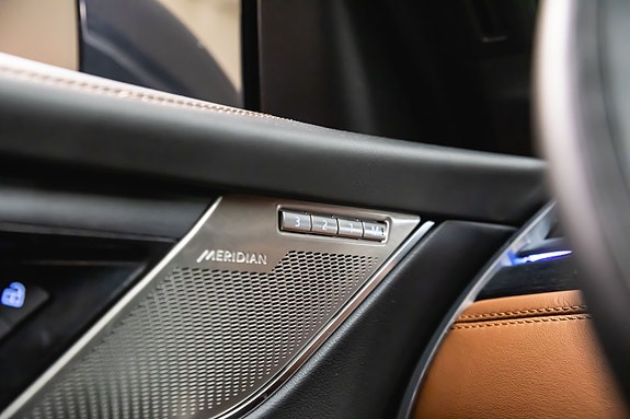 Jaguar F-PACE 16 of 30