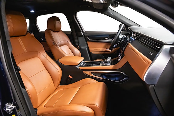 Jaguar F-PACE 24 of 30