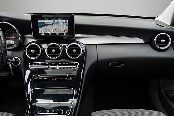 Mercedes-Benz C220 d 29 of 30
