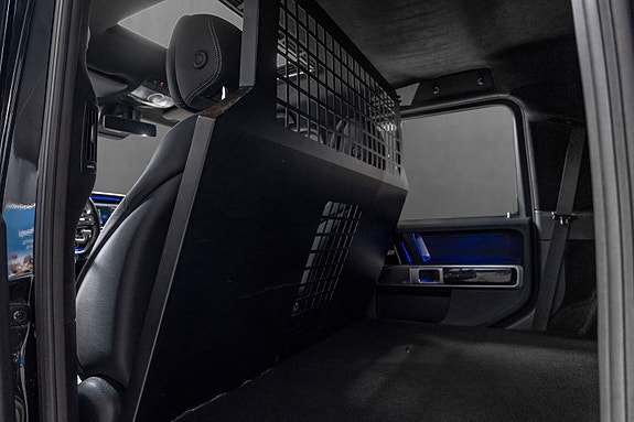 Mercedes-Benz G63 26 of 30