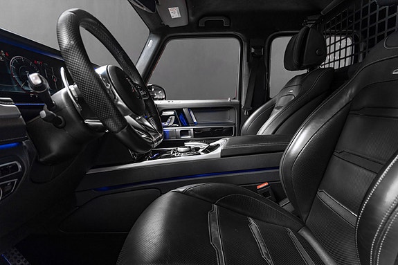 Mercedes-Benz G63 16 of 30