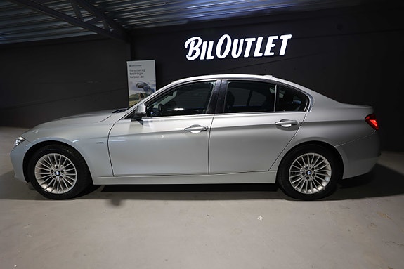 BMW 316d 3 of 5
