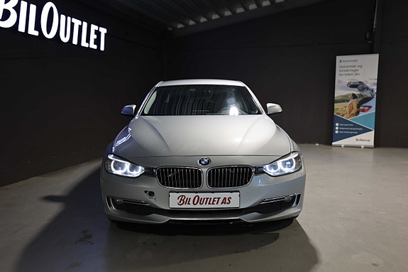 BMW 316d 2 of 5