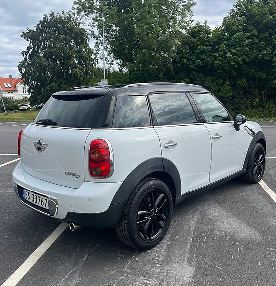 MINI Countryman Cooper D 4 of 5