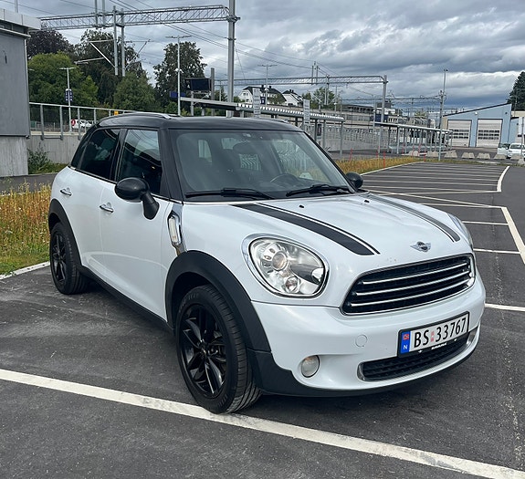 MINI Countryman Cooper D 3 of 5