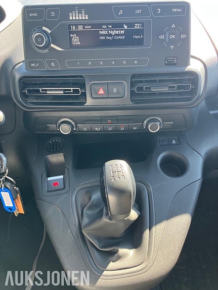 Peugeot Partner 14 of 17