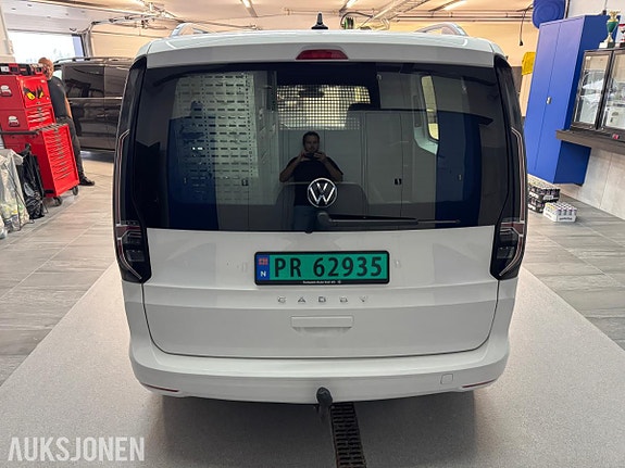 Volkswagen Caddy 4 of 5