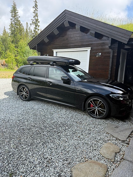 BMW 330e 18 of 24