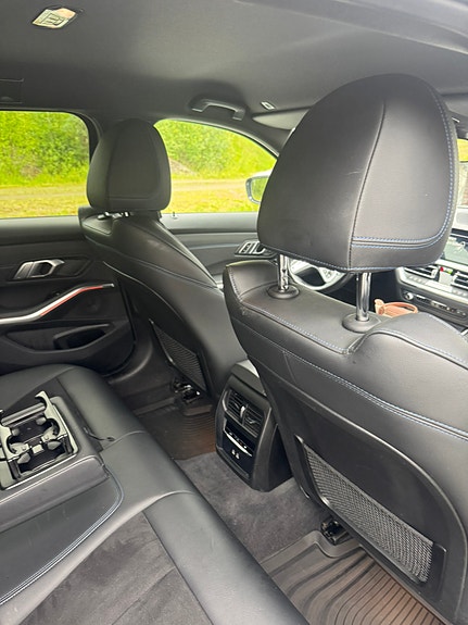 BMW 330e 14 of 24