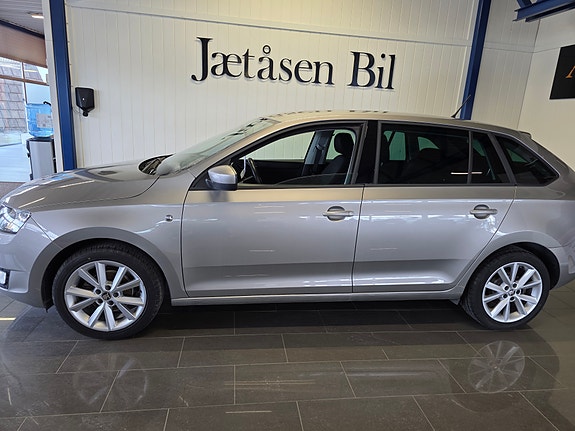 Skoda Rapid Spaceback 2 of 17