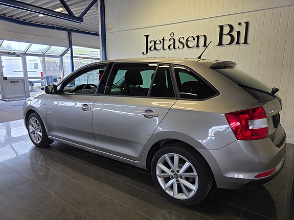 Skoda Rapid Spaceback 3 of 17