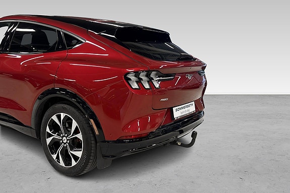 Ford Mustang Mach-E 8 hos Sommerseth