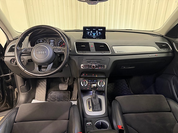 Audi Q3 7 of 23