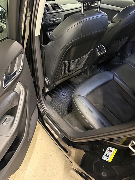 Audi Q3 22 of 23