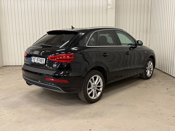 Audi Q3 4 of 23