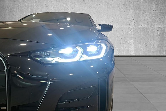 BMW i4 4 of 5
