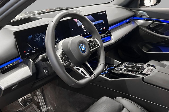 BMW i5 5 of 5
