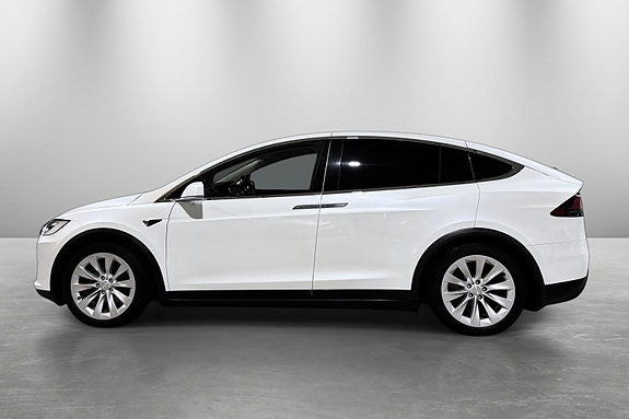 Tesla Model X 3 of 30