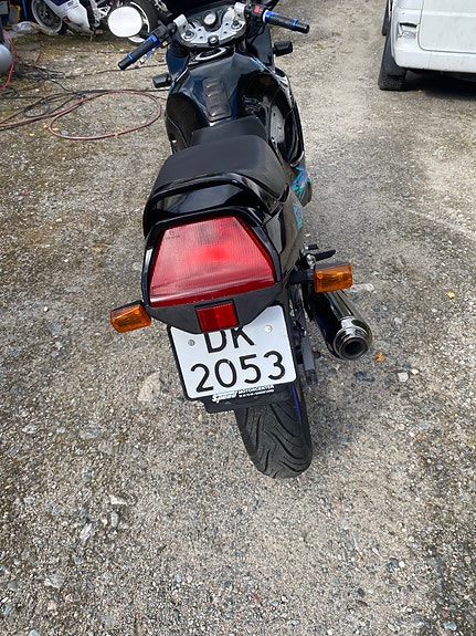 Suzuki GSX 750 F 5 of 26