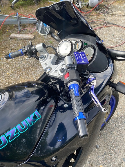 Suzuki GSX 750 F 6 of 26