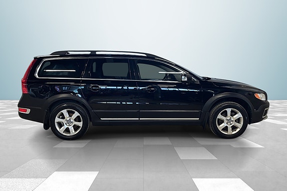 Volvo XC70 4 of 5