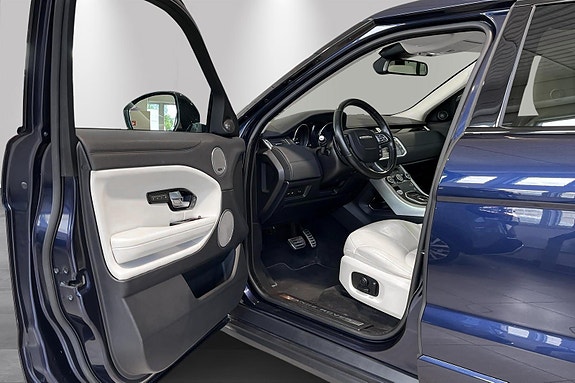 Land Rover Range Rover Evoque 25 of 29