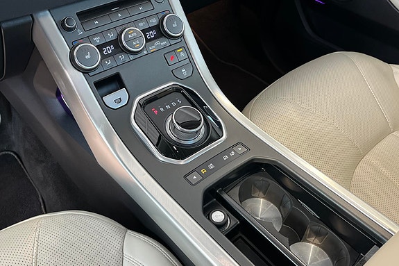 Land Rover Range Rover Evoque 14 of 29