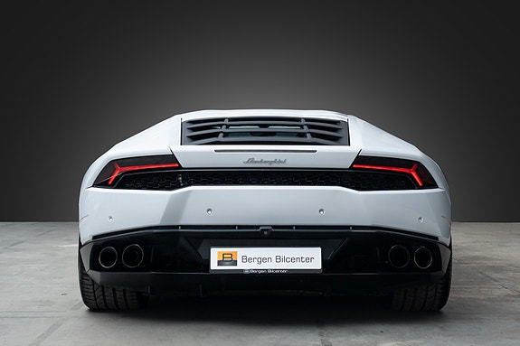 Lamborghini Huracan 9 of 29