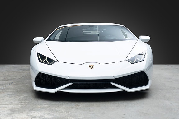 Lamborghini Huracan 2 of 29