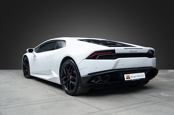 Lamborghini Huracan 10 of 29