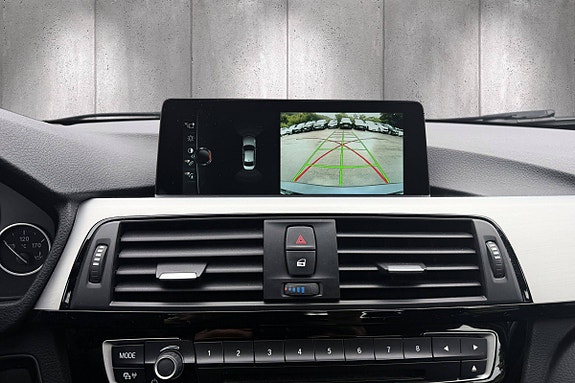 BMW 330e 19 of 22