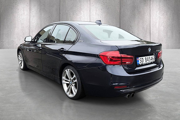BMW 330e 5 of 5