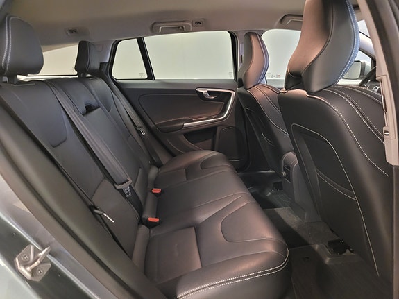 Volvo V60 17 of 30