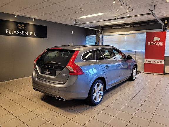 Volvo V60 6 of 30