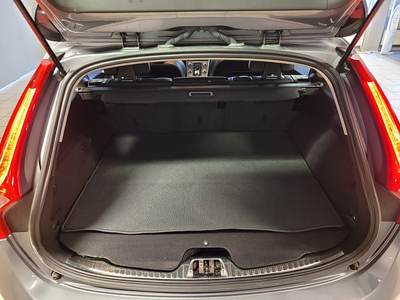Volvo V60 20 of 30