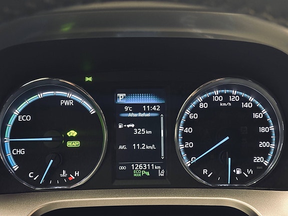 Toyota RAV4 16 of 27