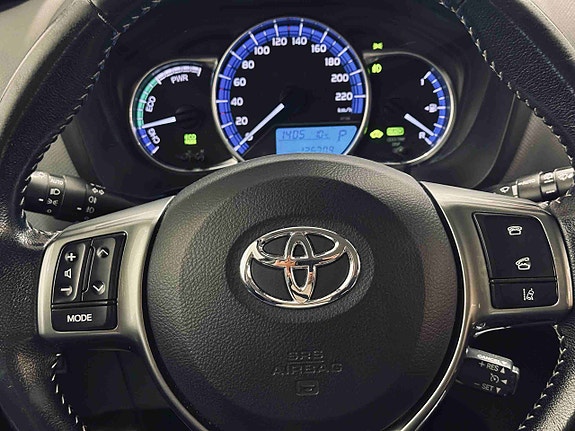 Toyota Yaris 18 of 27