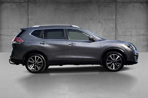 Nissan X-Trail 4 of 5